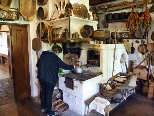 8538 Myczków – muzeum bojkovské kultury (pečení chleba)